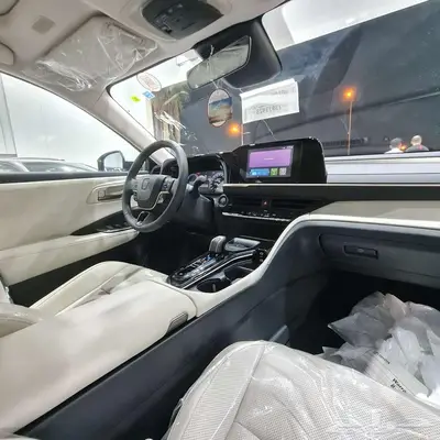 كراون برستيج هايبرد 2026 السعر 150650 index