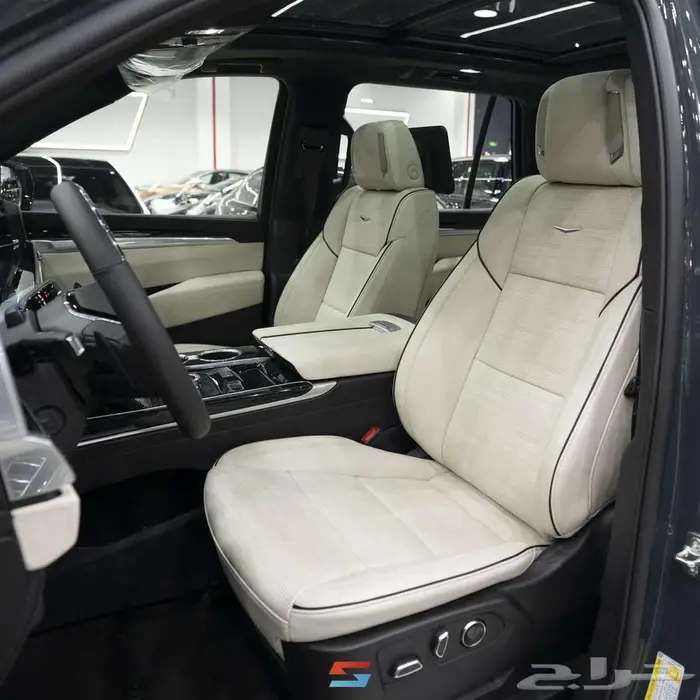 كاديلاك اسكاليد سبورت موديل 2025 17