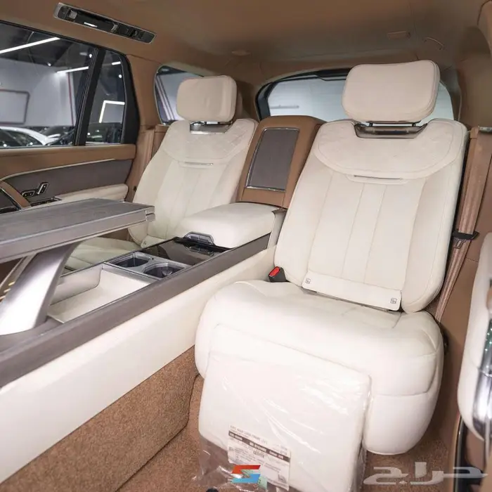 لاند روفر رنج روفر SV لونج موديل 2025 22