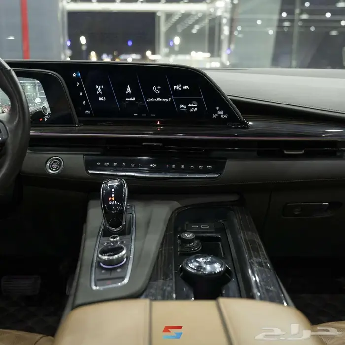 كاديلاك اسكاليد سبورت موديل 2023 7