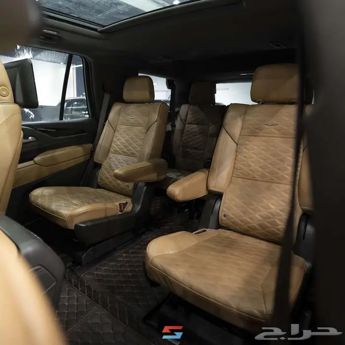 كاديلاك اسكاليد سبورت موديل 2023 13