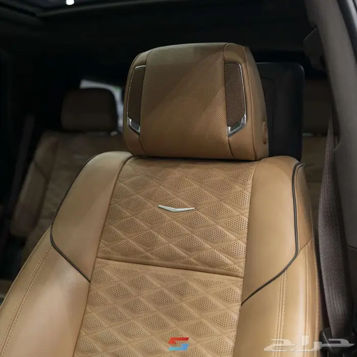 كاديلاك اسكاليد سبورت موديل 2023 12