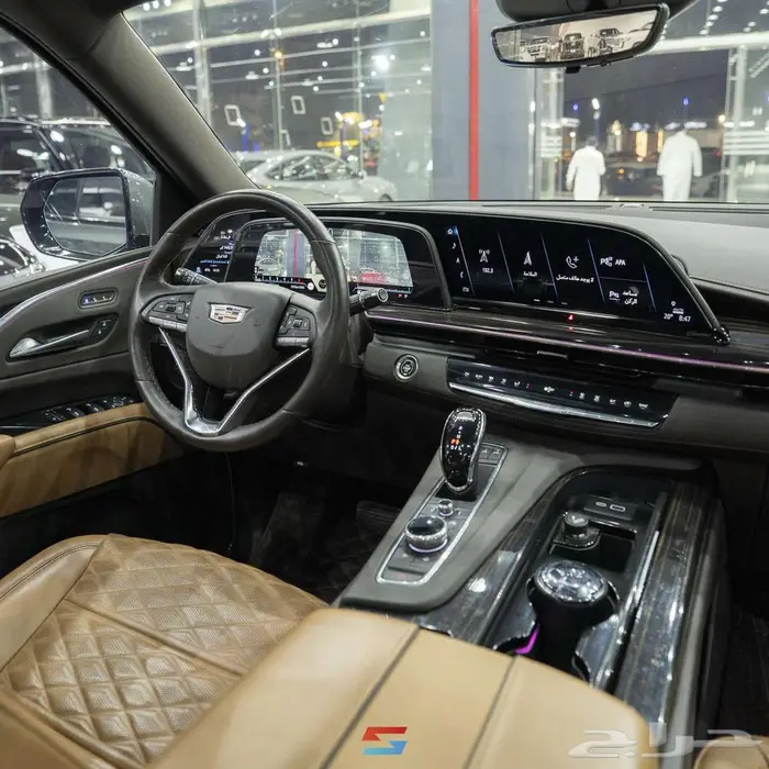 كاديلاك اسكاليد سبورت موديل 2023 14