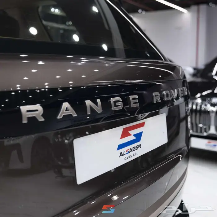 لاند روفر رنج روفر SV لونج موديل 2025 4