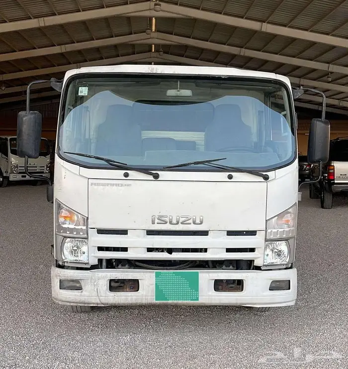 ايسوزو دينا شاص 5 متر قير عادي 2014 0