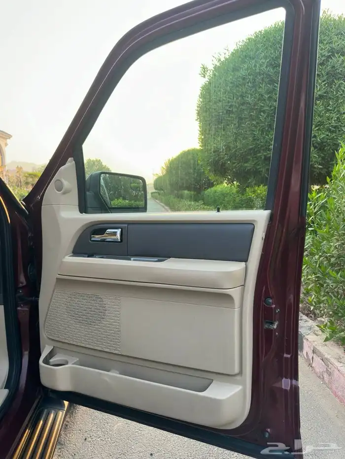 (مباع)فورد اكسبديشن 2013 وكالة 55