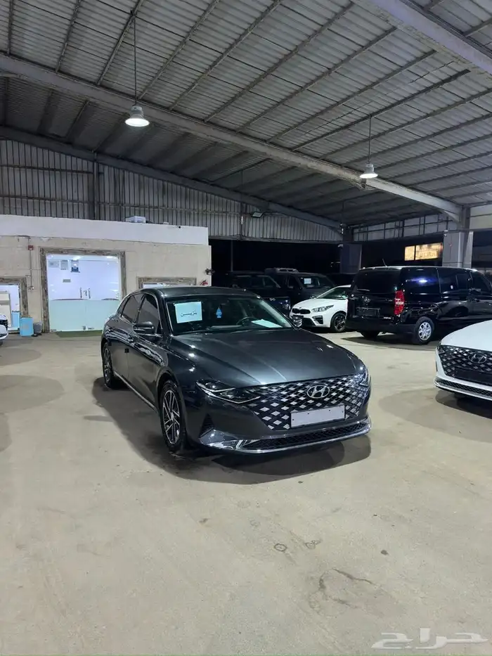 هيونداي ازيرا رصاصي 2021 بنزين بطاقة جمركية وارد كوريا 3