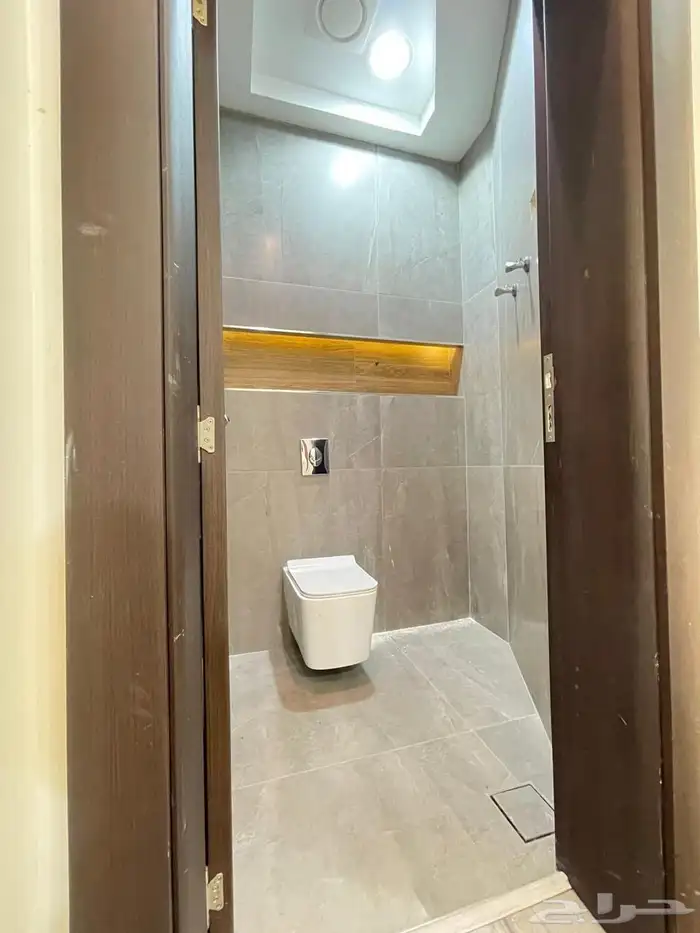 للبيع وحدة ارضية بموقع مميز في حي سلطانة ببريدة 2