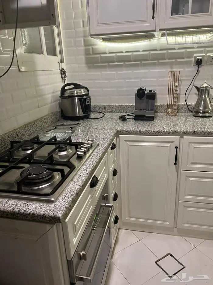 للايجار شقة الرياض حي الملقا 70.000 5