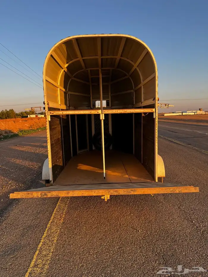 عربة نقل خيل 0