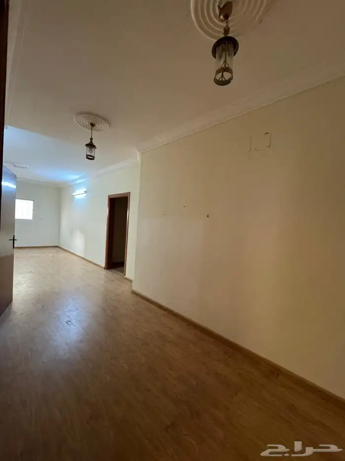 شقة للإيجار حي الخليج 9