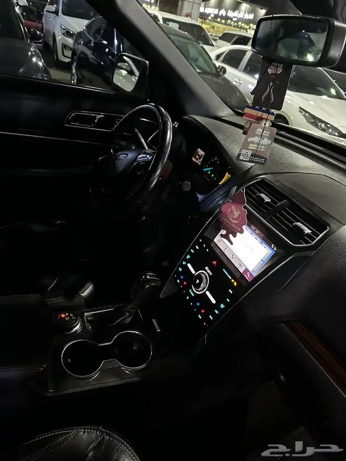 فورد اكسبلور ابيض 2019 بنزين وارد كوريا 8