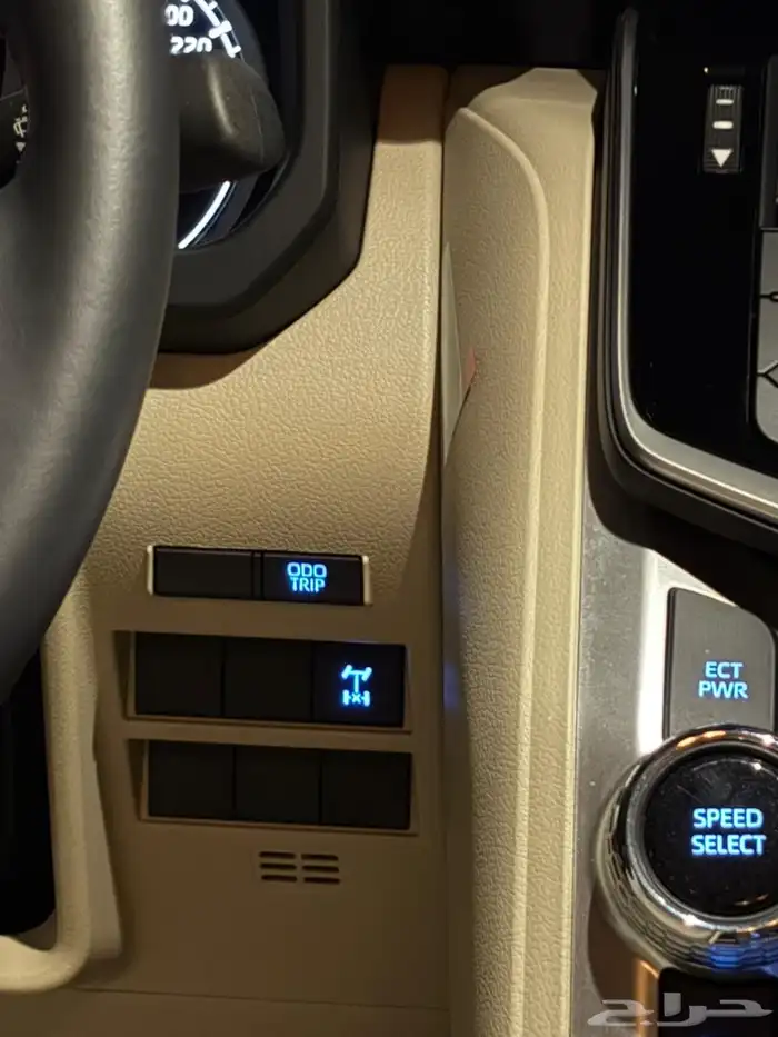 لاند كروزر 2024 تنفس طبيعي وارد وليد للسيارات مخزن 16