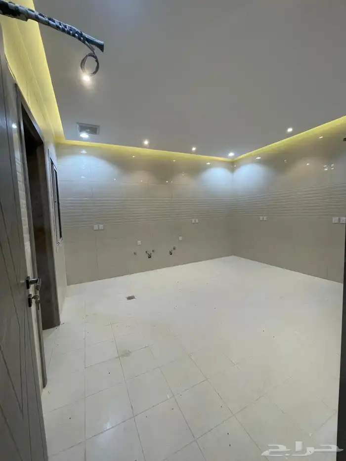 للبيع شقق دور ارضي بمدخل خاص داخل حد الحرم بالرانوناء 12