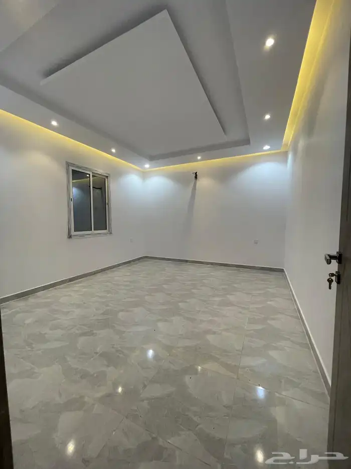 للبيع شقق دور ارضي بمدخل خاص داخل حد الحرم بالرانوناء 18