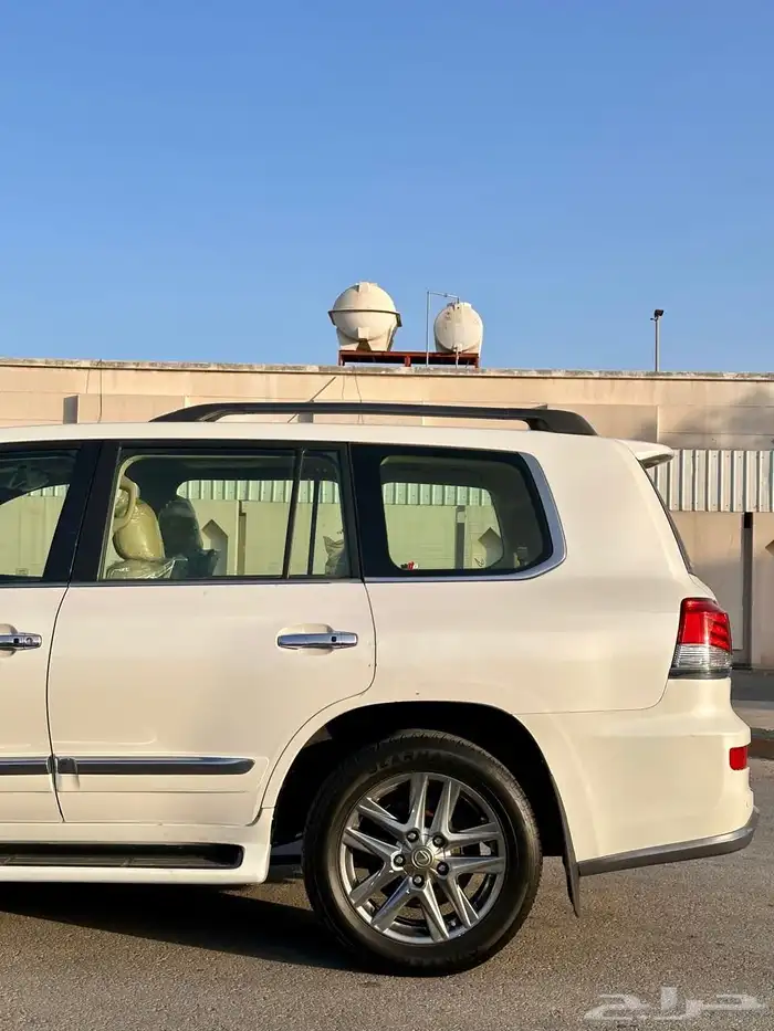 لكزس LX 2009 7