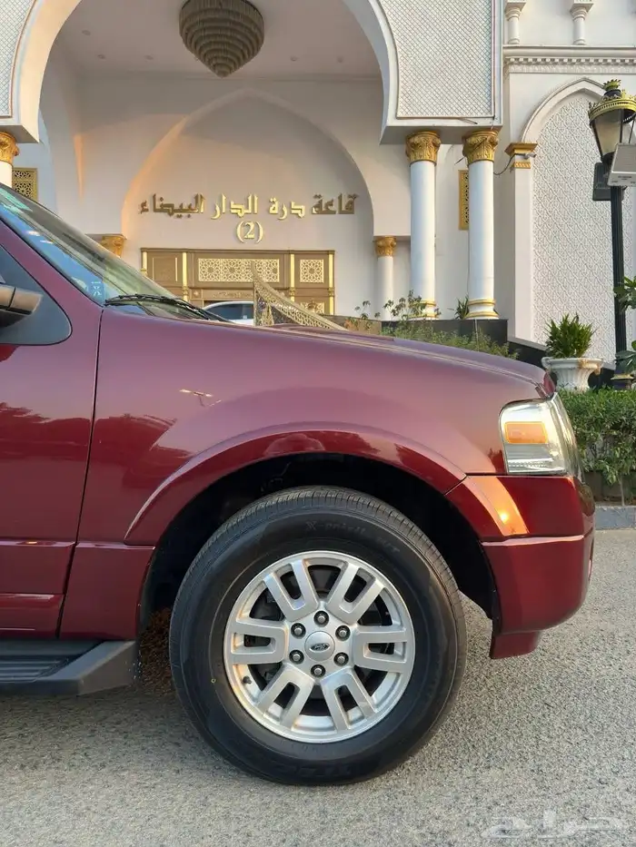 (مباع)فورد اكسبديشن 2013 وكالة 23