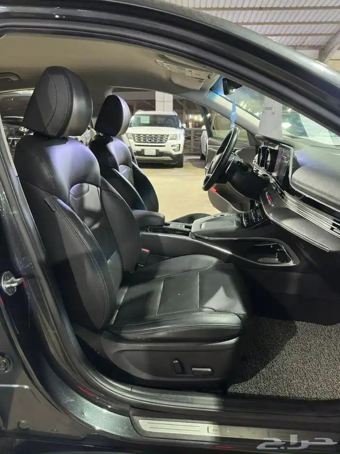 هيونداي ازيرا رصاصي 2021 بنزين بطاقة جمركية وارد كوريا 8