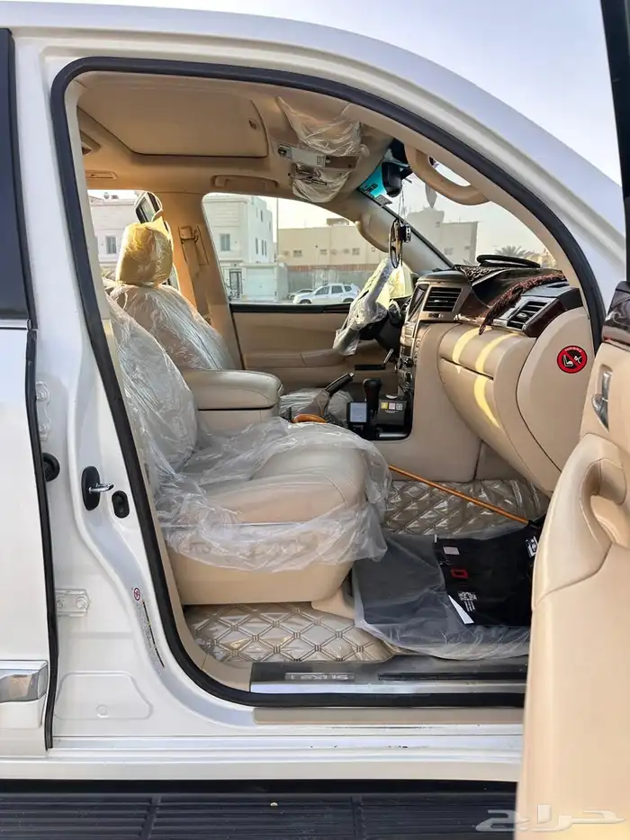 لكزس LX 2009 39
