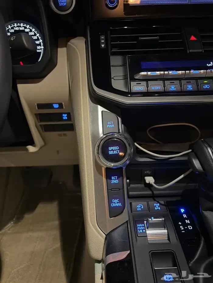 لاند كروزر 2024 تنفس طبيعي وارد وليد للسيارات مخزن 9