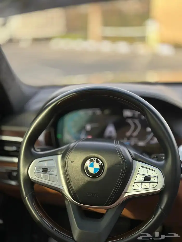 بي ام دبليو 750 8سلندر BMW 7serious 750 xDrive 2021 6