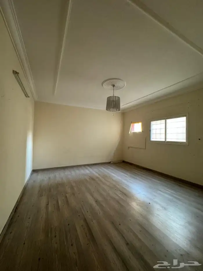 شقة للإيجار حي الخليج 1