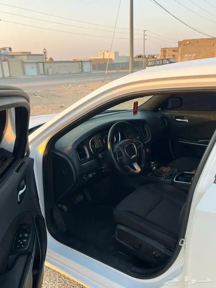 دودج تشارجر 2017 3