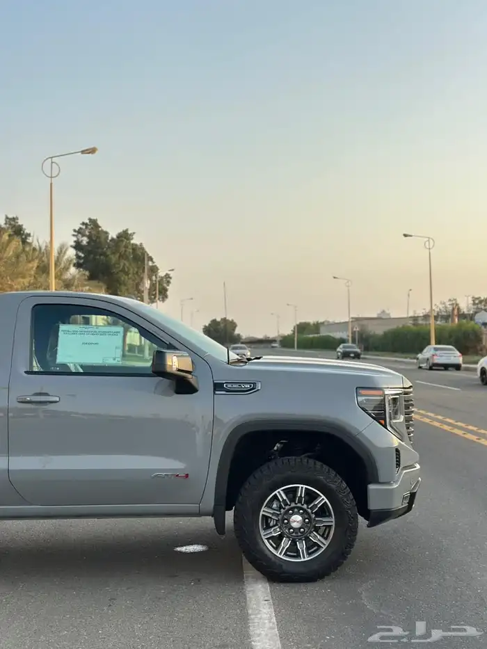 جي ام سي سييرا 2025 AT4 شبه جديد 7