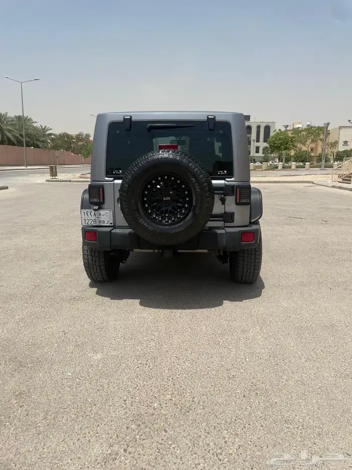 جيب رانجلر صحارى 2013 9