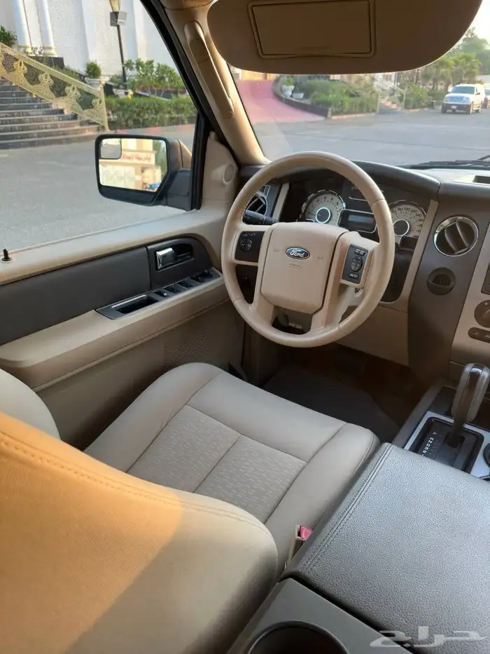 (مباع)فورد اكسبديشن 2013 وكالة 52