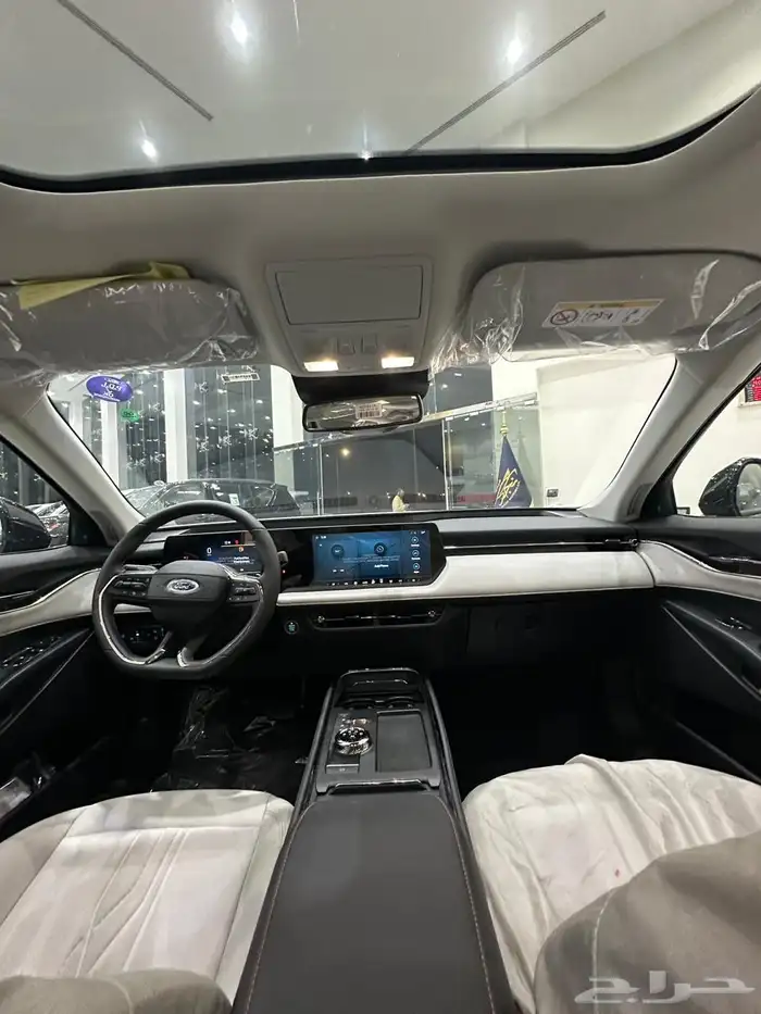 فورد تورس تيتانيوم 2026 3