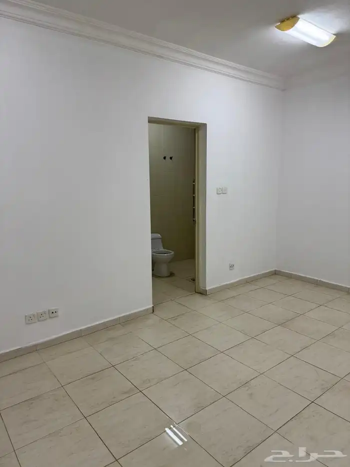 شقة بالجسر دور ثاني ملحق مدخلين 9