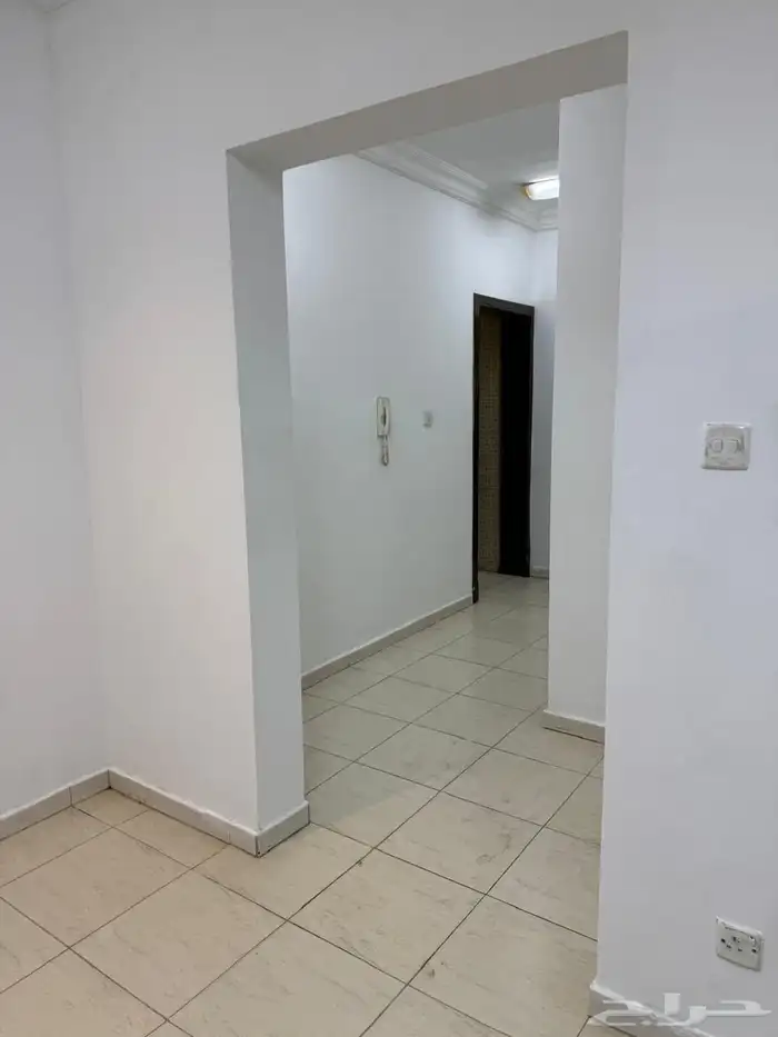 شقة بالجسر دور ثاني ملحق مدخلين 2