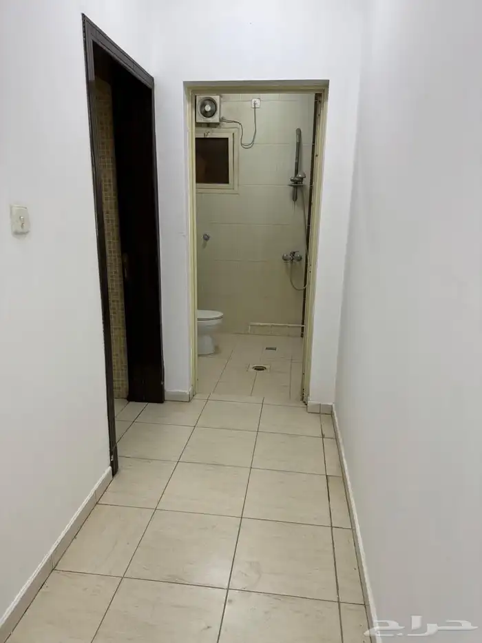 شقة بالجسر دور ثاني ملحق مدخلين 5