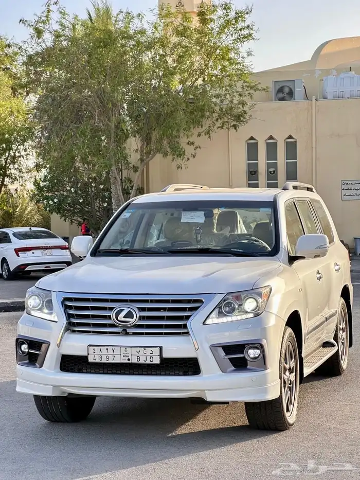 لكزس LX 2009 1