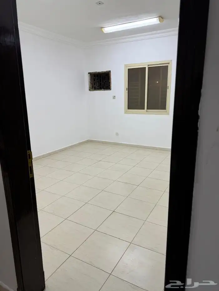 شقة بالجسر دور ثاني ملحق مدخلين 7