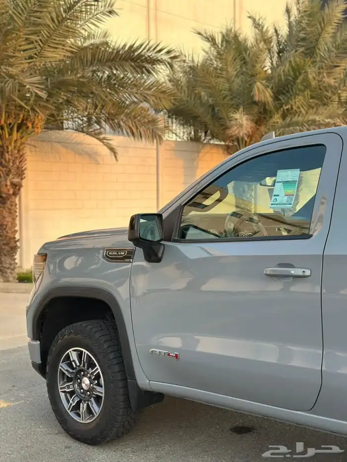 جي ام سي سييرا 2025 AT4 شبه جديد 13