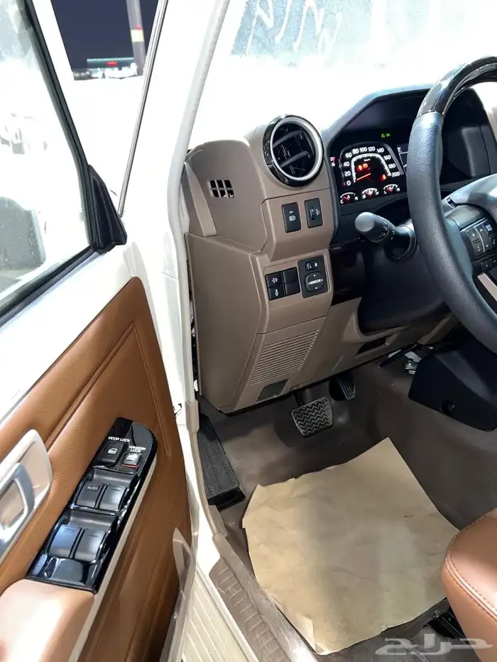 شاص تويوتا غمارتين 2025 فل كامل رفرف سعودي ديزل 2.8 11