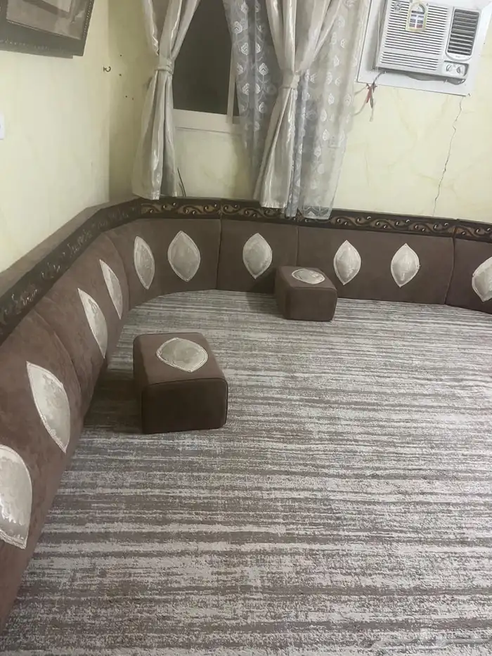 للبيع غرفه نوم   مجلس 5