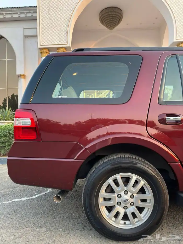 (مباع)فورد اكسبديشن 2013 وكالة 24