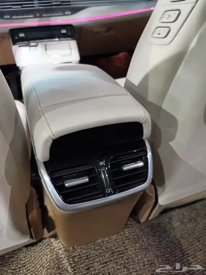 هيونداي ازيرا ابيض 2020 بنزين بطاقة جمركية وارد كوريا 11