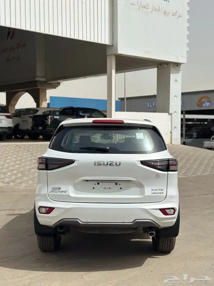 جيب ايسوزو MUX - فل كامل دبل- 2024 عرض خاص 4