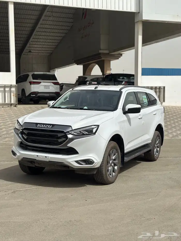 جيب ايسوزو MUX - فل كامل دبل- 2024 عرض خاص 3