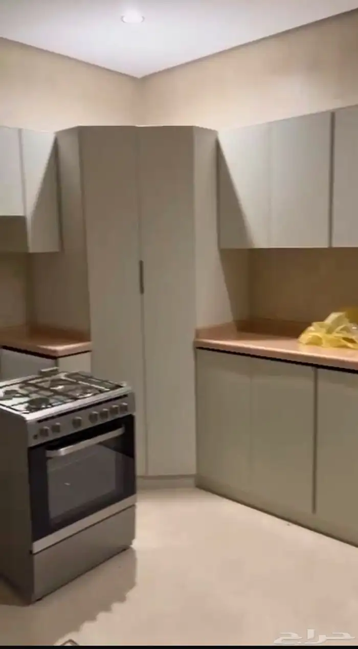 شقة جديدة راقية للإيجار في الدمام   حي الشعلة 4