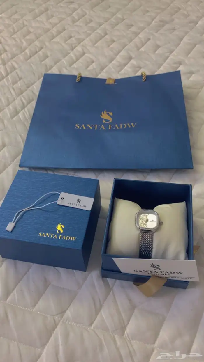 ساعة من SANTA FADW 2