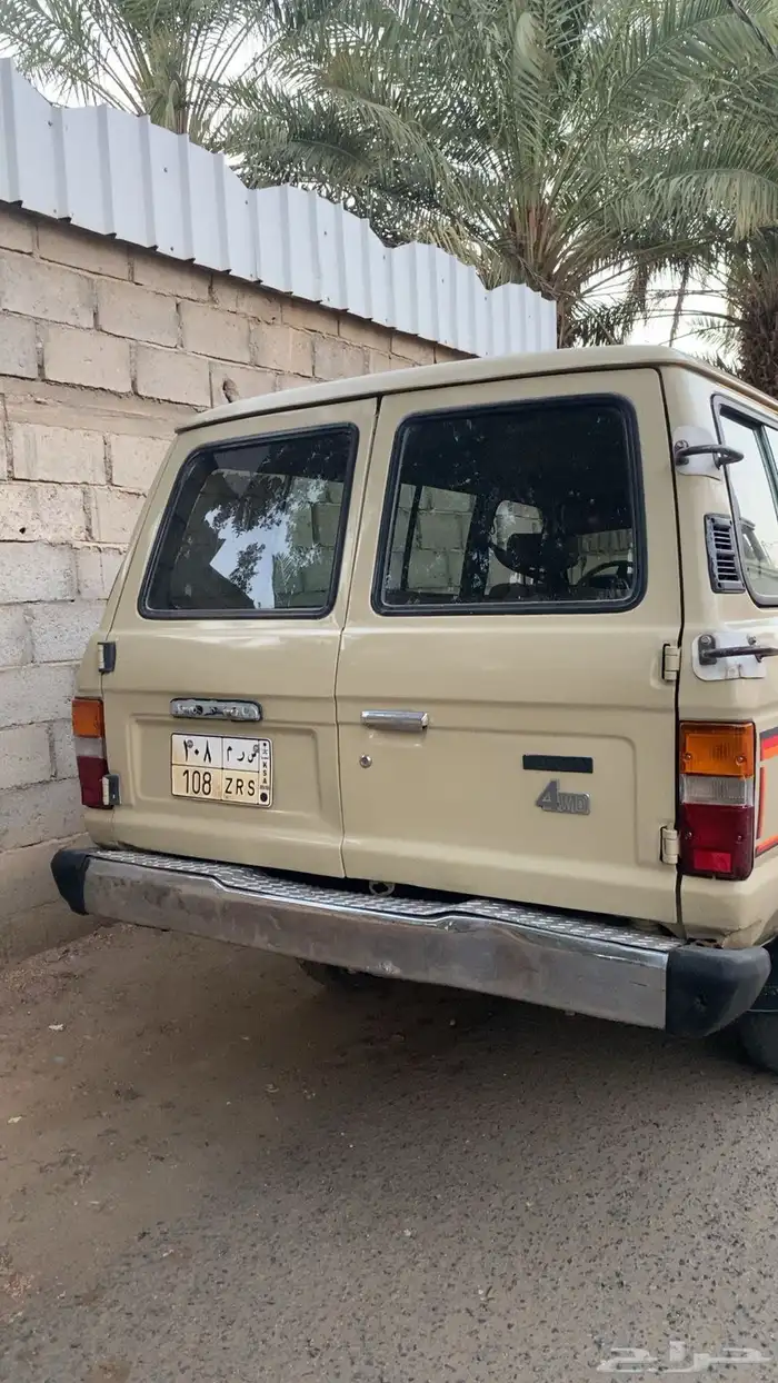 جيب صالون مديل 1984 1