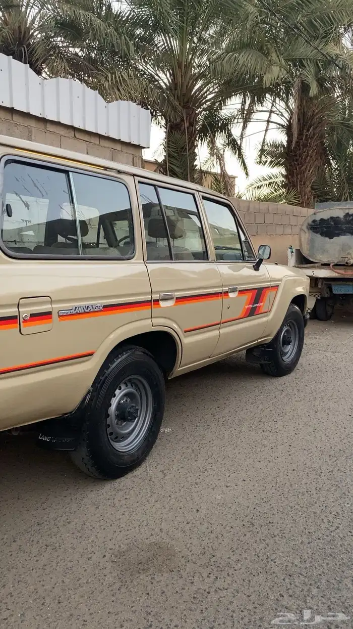 جيب صالون مديل 1984 2