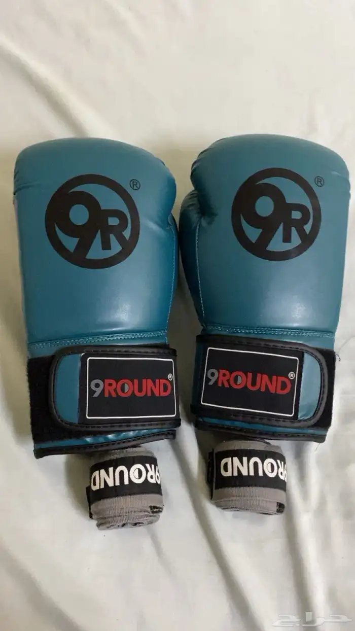 قفاز ملاكمة مقاس 8   200 ريال 0