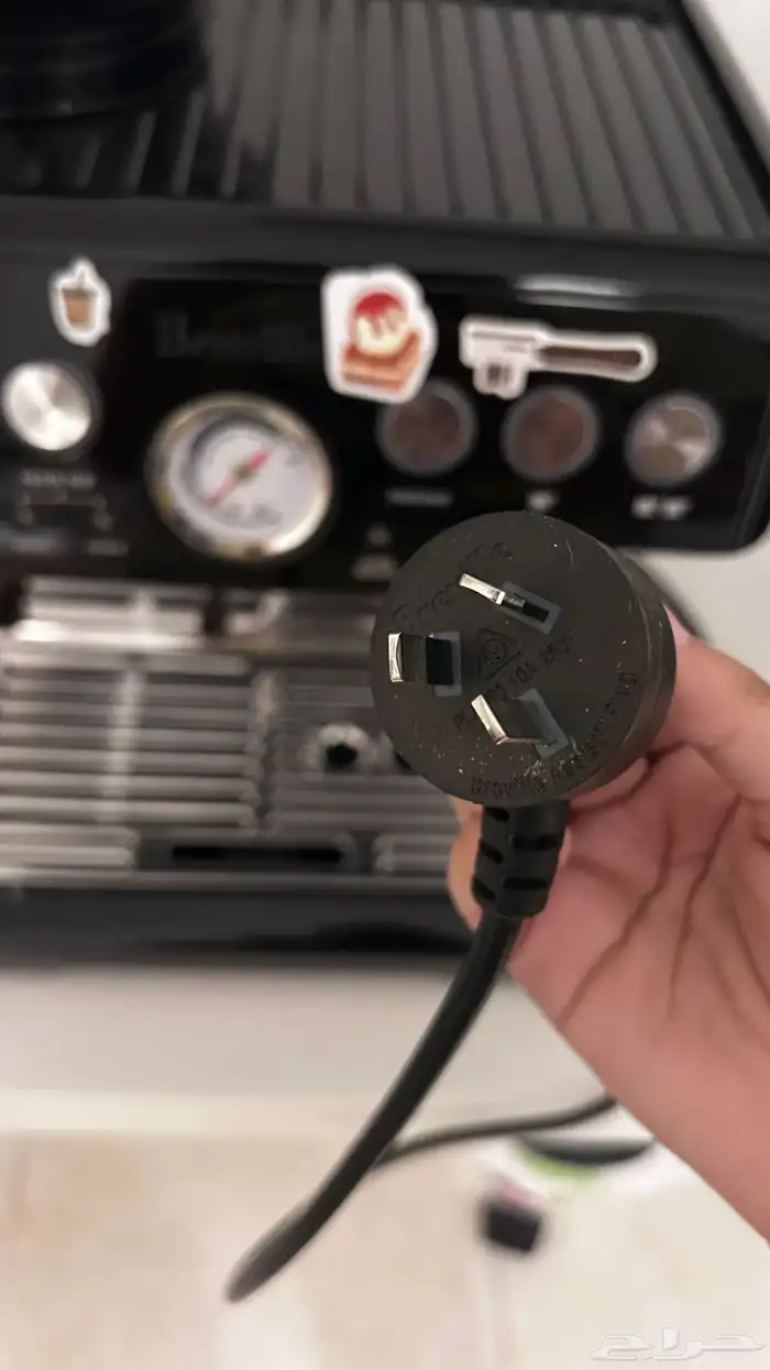 ماكينة قهوه بريفيل باريستا اكسبرس بحالة جيده   جميع الملحقات 2