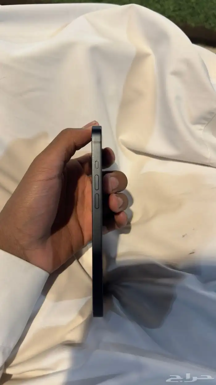 ايفون 13 عادي اسود 2